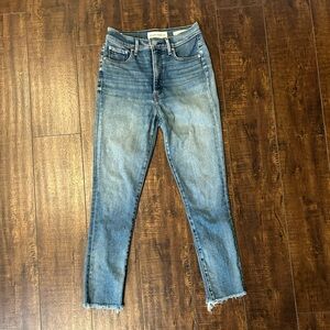 Denim Forum | The Lola High Rise Skinny Crop Jeans - Raw Hem